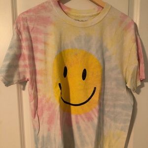 Tie die smiley face tee